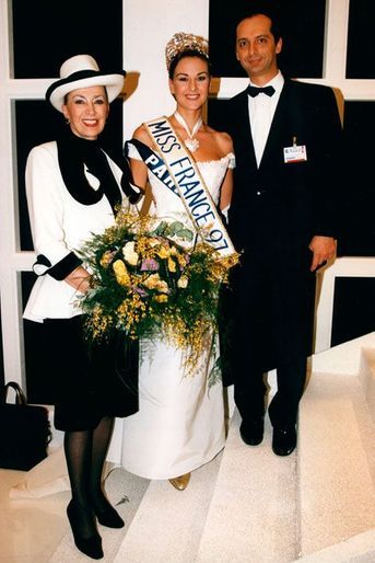 Avec son fils Xavier de Fontenay et Miss France 1997 Patricia Spehar