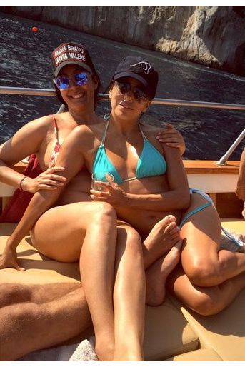 Eva Longoria et sa sœur à Capri, photo publiée sur son compte Instagram le mercredi 15 juillet. 