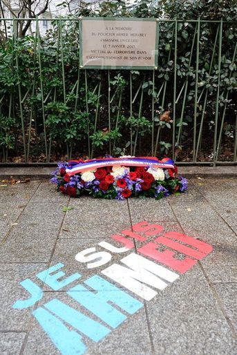 Trois plaques pour ne jamais oublier  - Commémorations des attentats