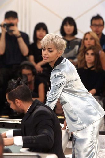 Rita Ora au défilé Chanel