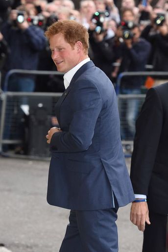 Le prince Harry arrive au Royal Albert Hall à Londres, le 8 juin 2015