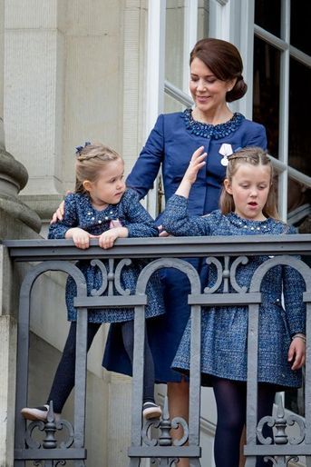 La princesse Mary de Danemark et ses filles à Copenhague, le 16 avril 2015