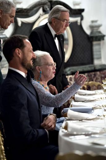 La reine Margrethe II de Danemark et le prince Haakon de Norvège à Fredensborg, le 16 avril 2015