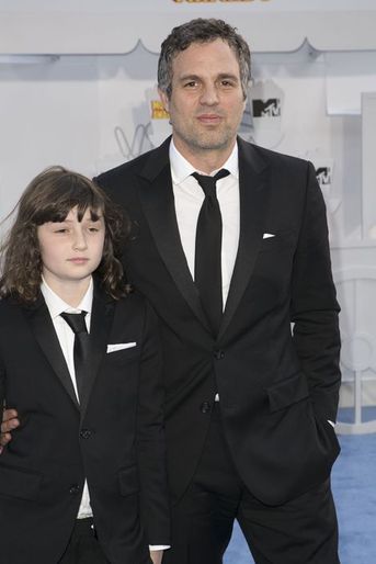 Mark Ruffalo et son fils, Keen, à Los Angeles le 12 avril 2015