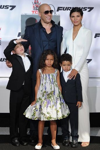 Vin Diesel, entouré de sa compagne et de leurs enfants, à Los Angeles le 1er avril 2015