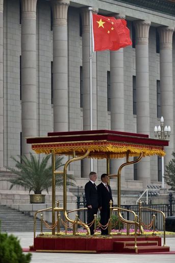 Le roi Philippe de Belgique avec le président chinois Xi Jinping, à Pékin le 23 juin 2015 