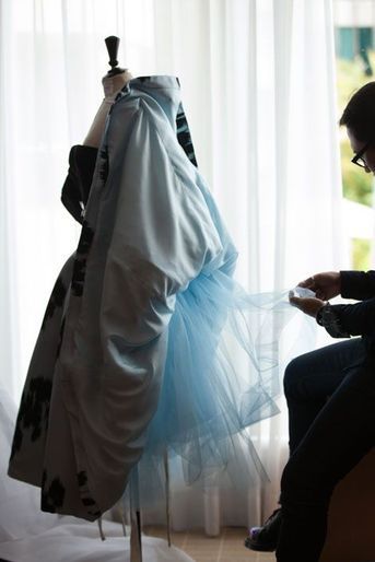 Dans les coulisses de la création des robes pour Natalie Portman