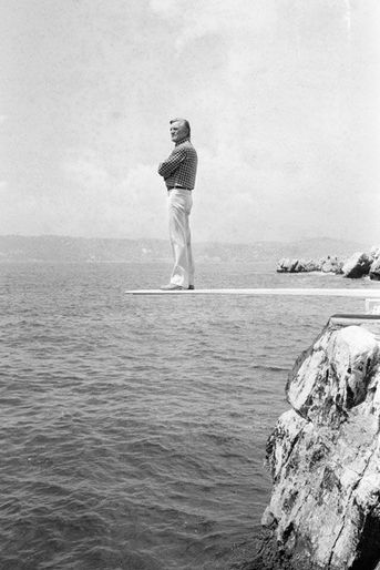 Kirk Douglas, président du jury du Festival de Cannes en 1980 au Cap-Eden-Roc