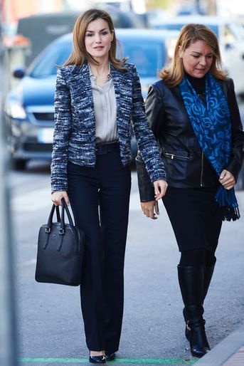 La reine Letizia d&#039;Espagne, avec la secrétaire d&#039;Etat Susana Camarero, arrive au comité espagnol de l&#039;Unicef à Madrid, le 16 mars 2015