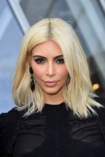 La star de la téléréalité américaine, Kim Kardashian et son carré long péroxydé