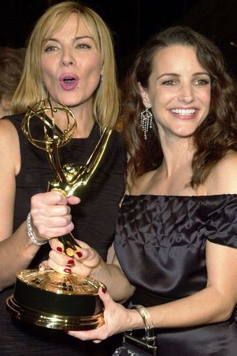 Aux côtés de Kim Cattrall, aux Emmy Awards 2001
