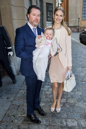 Gustaf Magnusson avec son épouse Vicky Andren et leur fille Desiree à Stockholm, le 21 mars 2015