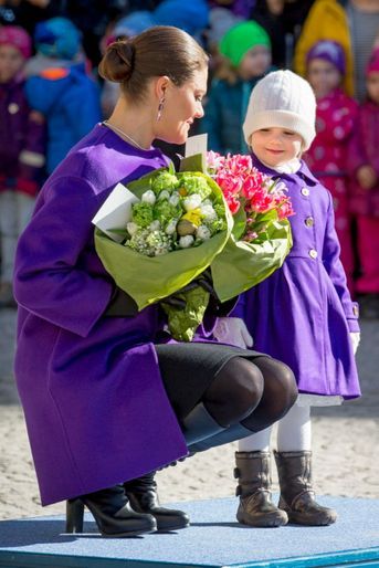 Famille royale suédoise - Photos - Victoria et Estelle, mère et fille accordées