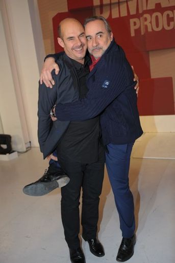 Bernard Campan et Antoine Duléry lors de l'enregistrement de "Vivement Dimanche" Alexandra Lamy, le 11 février 2015