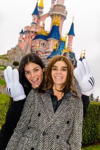 Carine Roitfeld et Julia Restoin-Roitfeld à Disneyland Paris