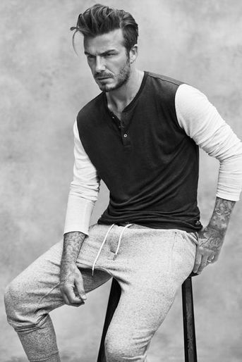 David Beckham pose pour les lignes "Bodywear" et "Modern Essentials" d'H&M