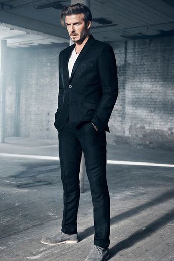 David Beckham pose pour les lignes "Bodywear" et "Modern Essentials" d'H&M