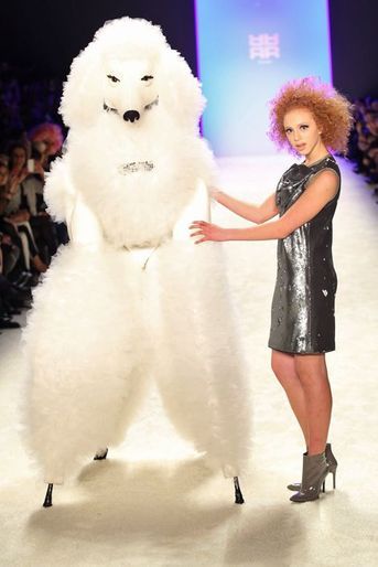 Anna Ermakova, fille de Boris Becker, fait ses débuts de mannequin à la Fashion Week de Berlin