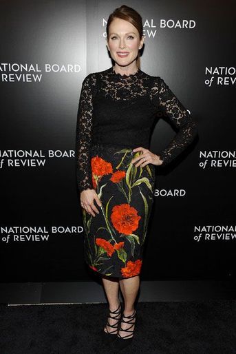 L'actrice Julianne Moore en Dolce & Gabbana pour le gala des National Board of Review à New York, le 6 janvier 2015