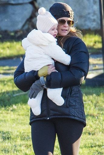 La princesse Madeleine de Suède et sa petite Leonore à Stockholm, le 21 décembre 2014