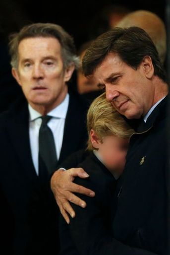 Alfonso Diez avec Cayetano Martinez de Irujo et son fils Luis à la messe d’adieu de Cayetana  à Madrid, le 15 décembre 2014
