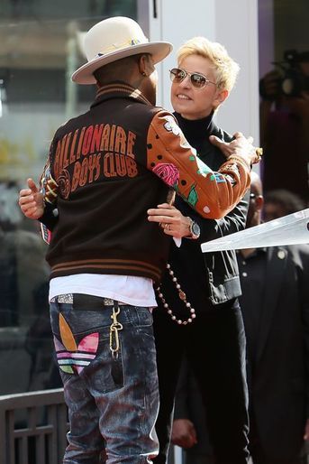 Pharrell Williams et Ellen DeGeneres à Los Angeles le 4 décembre 2014