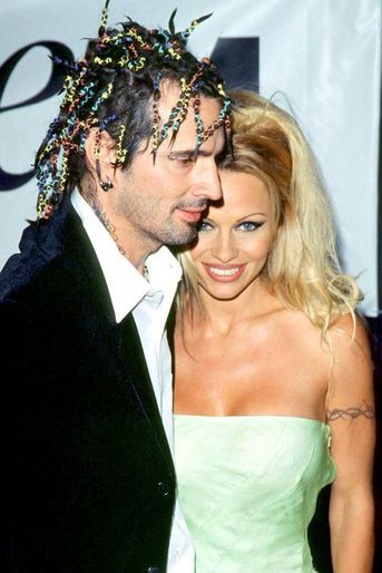 Quand ils se rencontrent en 1995, Pamela Anderson et Tommy Lee n'attendent que quatre jours pour s'unir le 19 février à Cancun. Leur mariage durer...