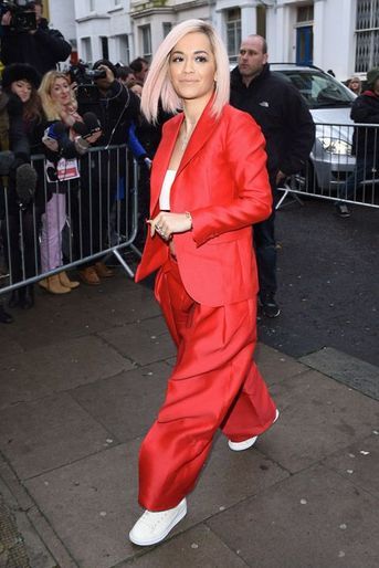 La chanteuse Rita Ora arrive à l&#039;enregistrement d&#039;un titre pour la lutte contre le virus Ebola, à Londres, le 15 novembre 2014