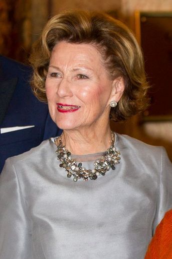 La reine Sonja de Norvège avant le dîner du prix Nobel de la Paix à Oslo, le 10 novembre 2014