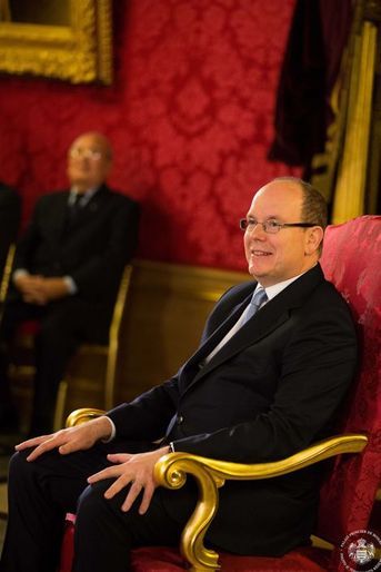 Le prince Albert de Monaco lors de la cérémonie des actes de naissance de ses jumeaux à Monaco, le 12 décembre 2014