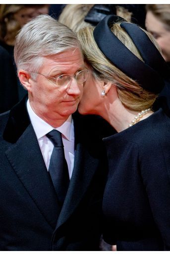 Le roi Philippe de Belgique et la reine Mathilde aux obsèques de l’ex-reine Fabiola à Bruxelles, le 12 décembre 2014