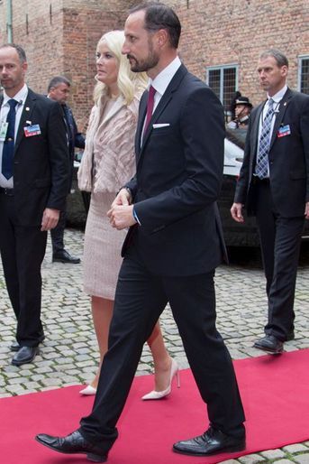 La princesse Mette-Marit de Norvège et le prince Haakon lors du voyage officiel du président indien Pranab Mukherjee à Oslo le 14 octobre 2014