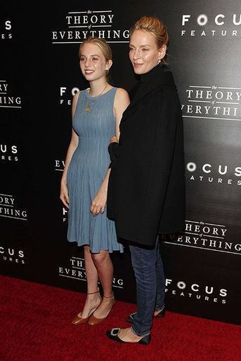 Uma Thurman et sa fille Maya à l'avant-première du film "The Theory of Everything", à New York le 21 octobre 2014