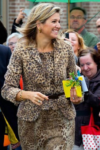 La reine Maxima des Pays-Bas visite une agence de placement social à Nimègue, le 7 octobre 2014