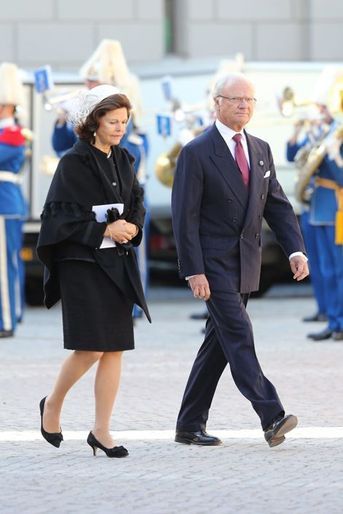 Le Le roi Carl XVI Gustav et la reine Silvia à la rentrée du Parlement de Suède, le 30 septembre 2014
