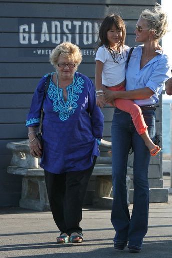 Johnny Hallyday, balade en famille et entre amis à Malibu, le 20 septembre 2014.