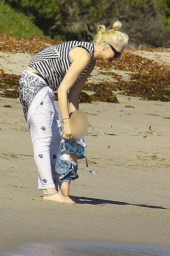 La chanteuse Gwen Stefani à la plage à Malibu en famille, le 1er septembre