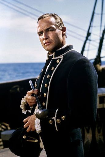 En 1962, le cinéaste Lewis Milestone choisit Marlon Brando pour incarner le capitaine dans «Les révoltés du Bounty». 