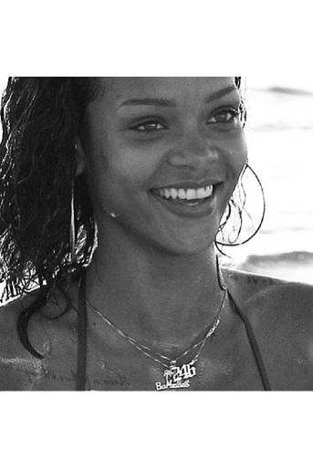 Rihanna. Une fille en or - "Diamond in the Sky"