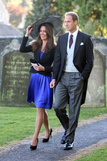 Kate Middleton et le prince William, au mariage d&#039;Harry Meade et Rosie Bradford, le 23 octobre 2010 (trois semaines avant l&#039;annonce des fiançailles)