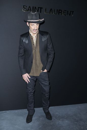 Vincent Gallo au défilé Saint Laurent lors de la Fashion Week de Paris le 26 février 2019