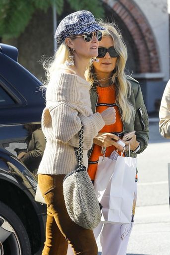 Laeticia Hallyday fait du shopping avec sa mère Françoise à Los Angeles le 7 février 2019
