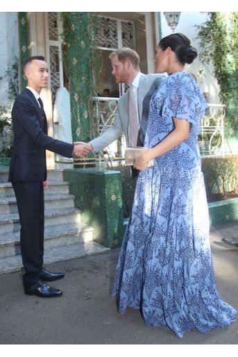 A leur arrivée à la résidence royale de Salé, dans les environs de Rabat, le couple a été accueilli par le prince héritier Moulay Hassan.