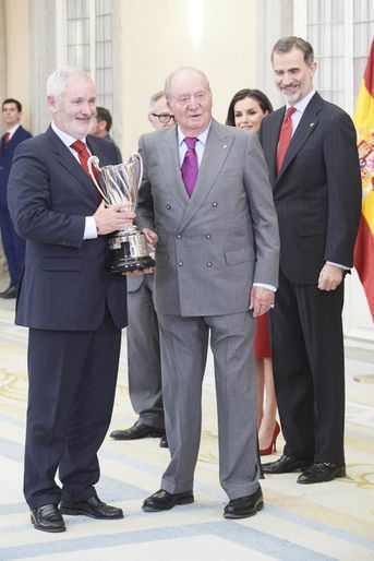 Le roi Felipe VI et son père l&#039;ex-roi Juan Carlos d&#039;Espagne à Madrid, le 10 janvier 2018