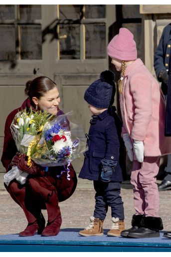 La princesse Victoria de Suède avec la princesse Estelle et le prince Oscar à Stockholm, le 12 mars 2019