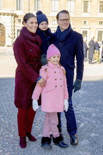 La princesse Victoria et le prince Daniel de Suède avec la princesse Estelle et le prince Oscar, à Stockholm le 12 mars 2019
