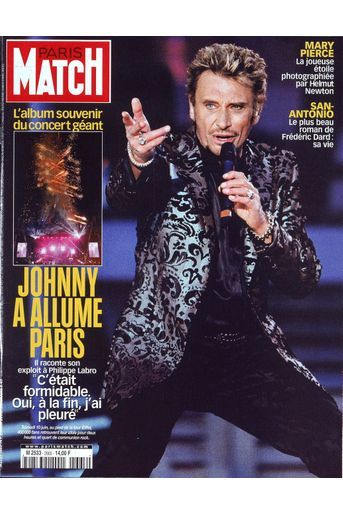 Johnny Hallyday en couverture de Paris Match en 2000