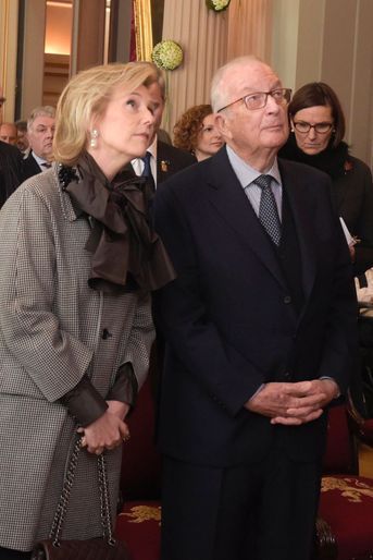 L&#039;ancien roi des Belges Albert II, avec sa fille la princesse Astrid de Belgique, à Bruxelles le 15 novembre 2018