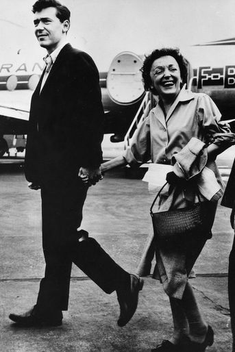 Edith Piaf en 1959 avec Douglas Davis