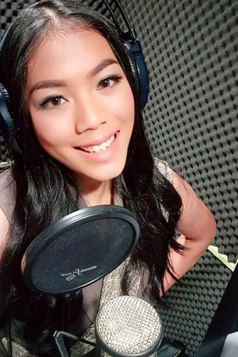 Miss Indonesie : Alya Nurshabrina 